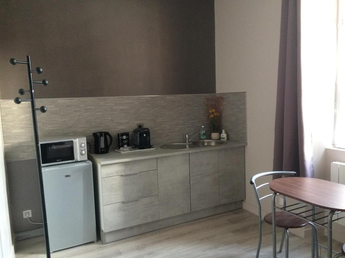 Studio Proche Gare Avec Kitchenette Et Wifi - Porte Rouge Thiviers Εξωτερικό φωτογραφία