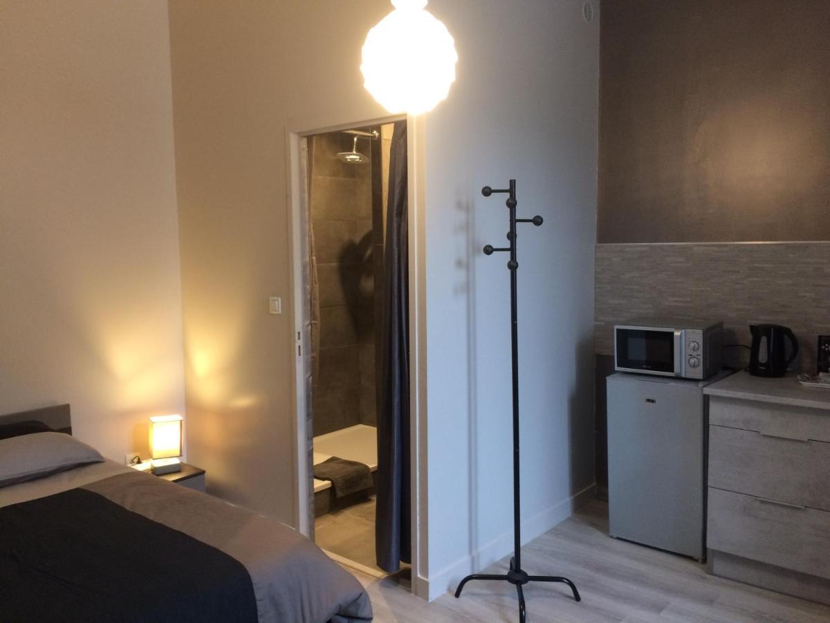 Studio Proche Gare Avec Kitchenette Et Wifi - Porte Rouge Thiviers Εξωτερικό φωτογραφία