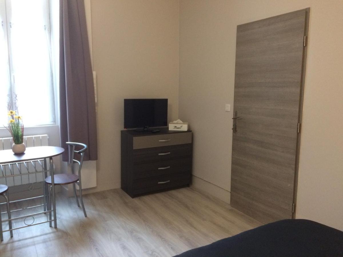 Studio Proche Gare Avec Kitchenette Et Wifi - Porte Rouge Thiviers Εξωτερικό φωτογραφία